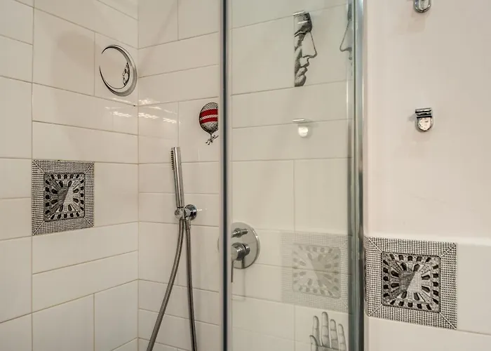 Apartament Downtown Srl - Cinque Terre New Liberty La Spezia