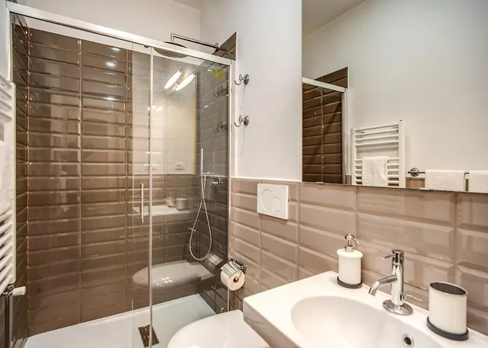 Downtown Srl - Cinque Terre New Liberty * לה ספציה